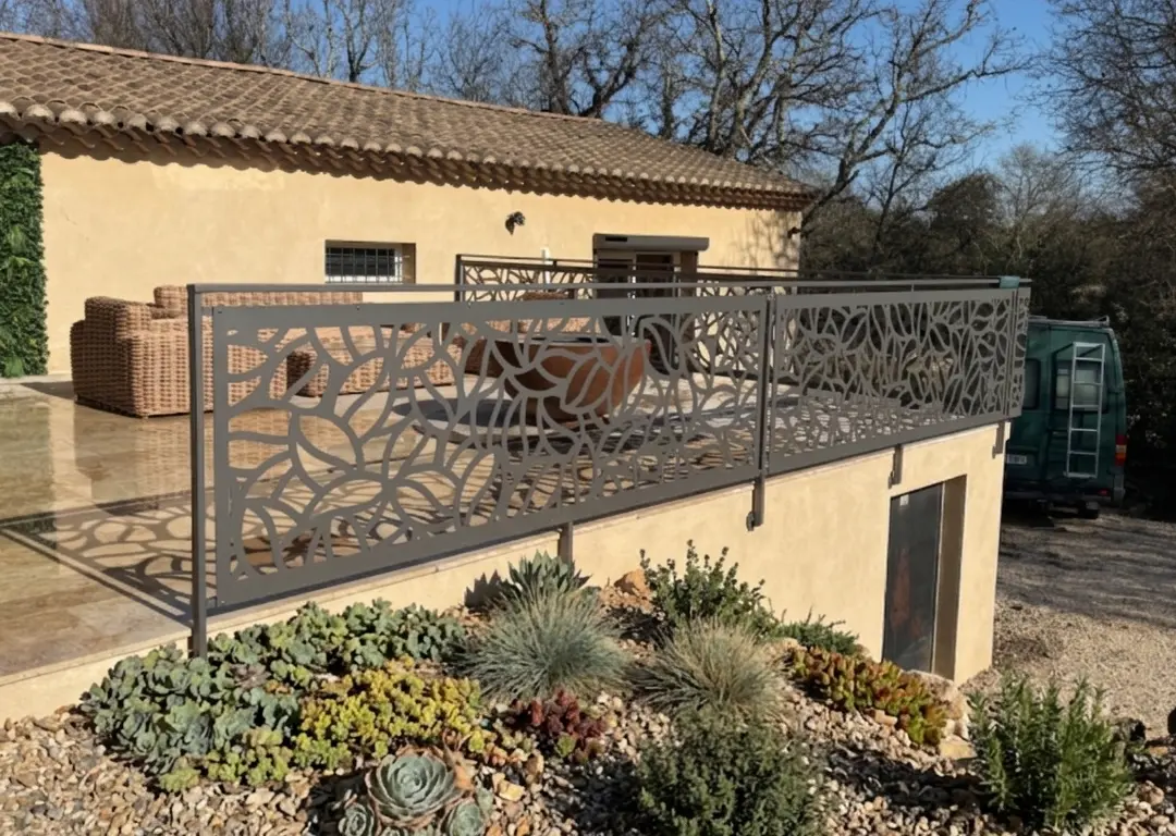 Escaliers métalliques et garde-corps sur mesure dans le Gard